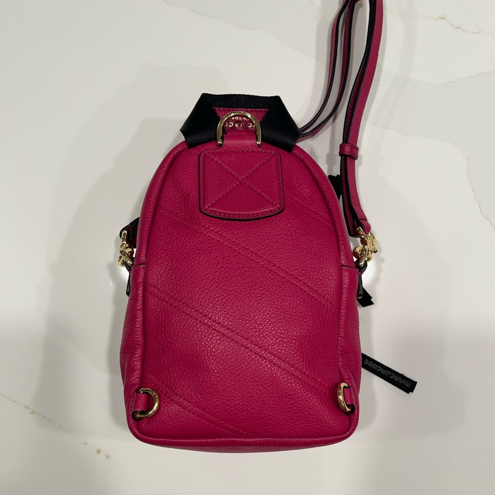 Marc Jacobs Pebble Leather Two Way Convertible Crossbody Mini Backpack - Picture 2 of 4